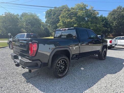 Used 2020 GMC Sierra 2500 AT4 w/ AT4 Premium Package AWD/4WD image 8
