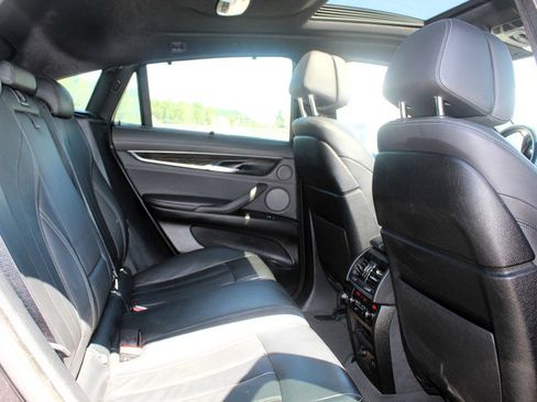 Used 2017 BMW X6 xDrive50i image 23