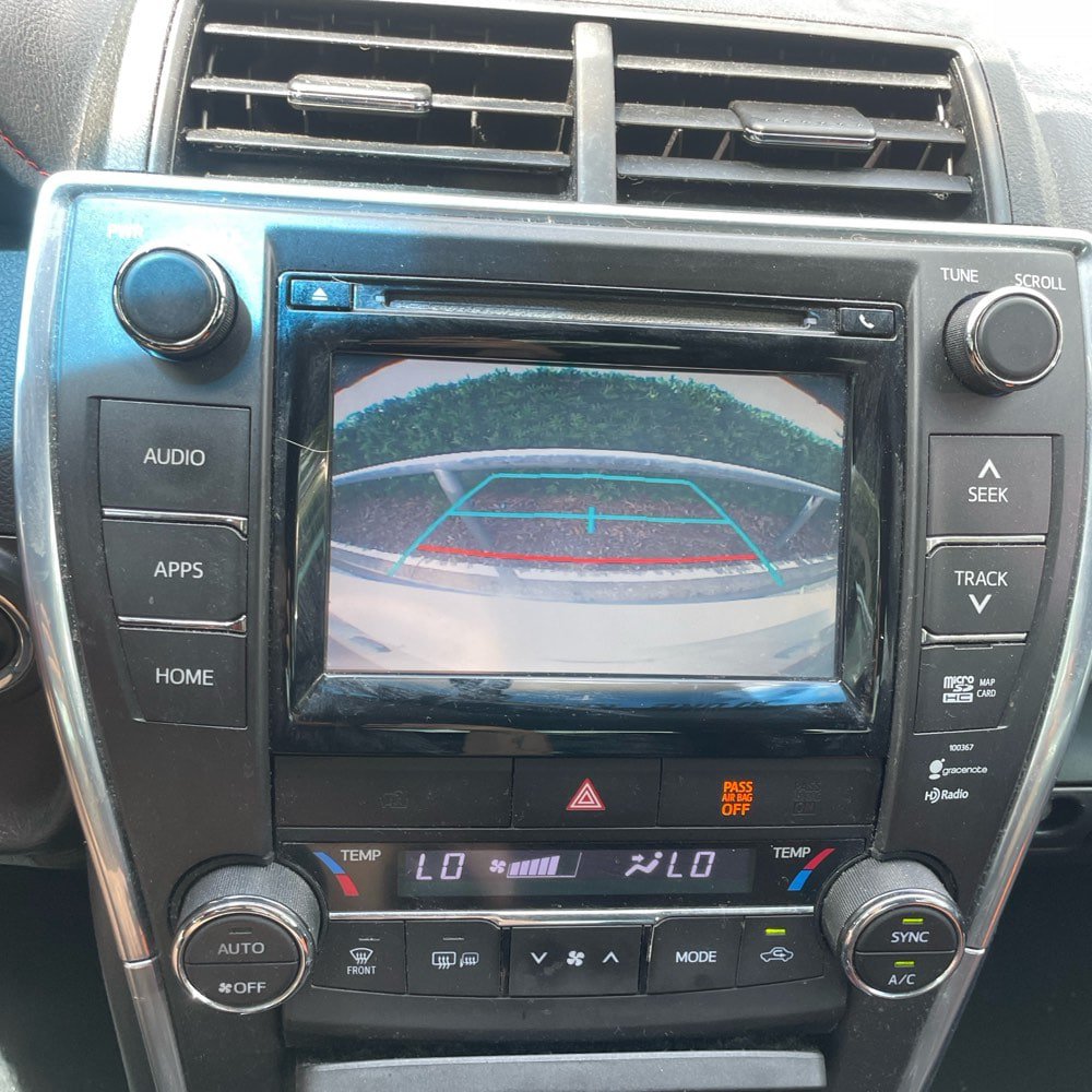 Used 2015 Toyota Camry XSE FWD image 13