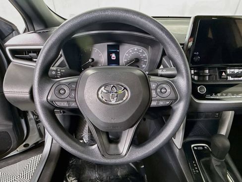 Used 2023 Toyota Corolla Cross AWD Hybrid image 18