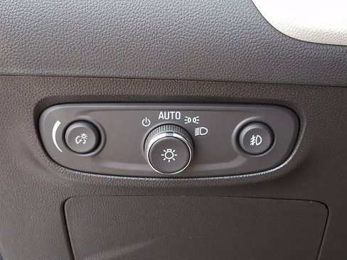 Certified 2023 Buick Encore GX Preferred FWD image 26