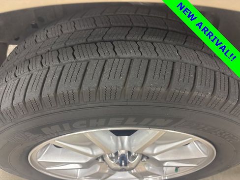 Used 2012 Ford F150 Lariat w/ Lariat Plus Pkg image 4