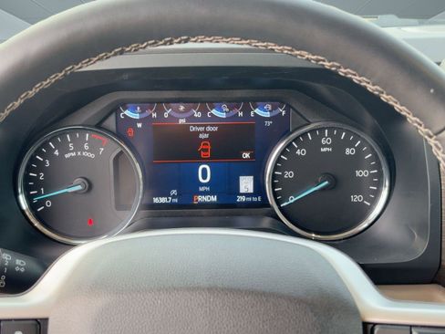 Used 2024 Ford Expedition Limited image 19