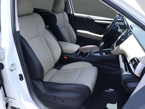 Certified 2023 Subaru Outback Limited AWD/4WD image 19