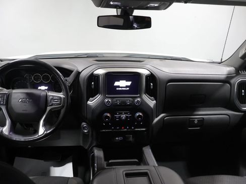 Used 2019 Chevrolet Silverado 1500 LT Trail Boss AWD/4WD image 16