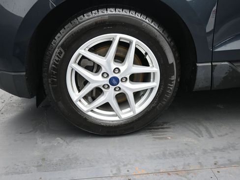 Used 2022 Ford Edge SEL w/ Convenience Package image 12