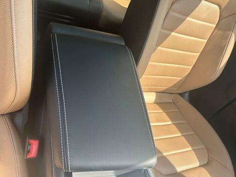 Certified 2024 Volkswagen Atlas Cross Sport SEL R-Line image 42