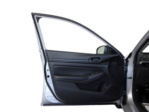 Certified 2024 Nissan Altima 2.5 S image 25