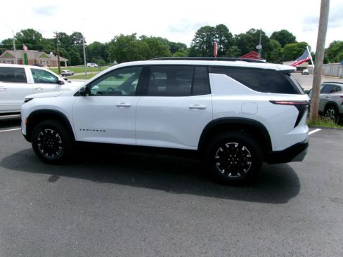 Used 2026 Chevrolet Traverse Z71 w/ Enhanced Driving Package AWD/4WD image 5