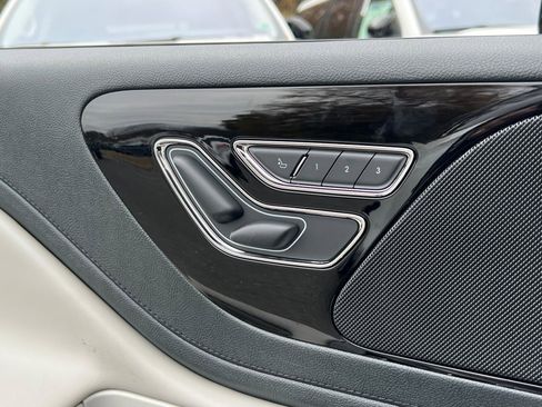 New 2026 Lincoln Aviator AWD image 24