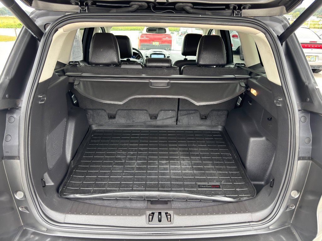 Used 2017 Ford Escape Titanium w/ Equipment Group 301A FWD image 21