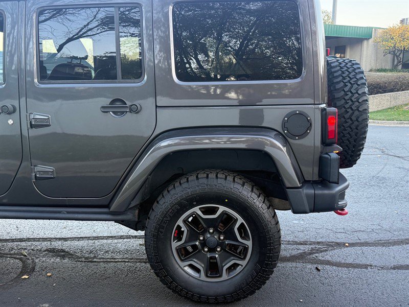 Used 2017 Jeep Wrangler Unlimited Rubicon AWD/4WD image 24