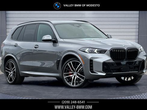 New 2026 BMW X5 xDrive40i w/ M Sport Package image 1