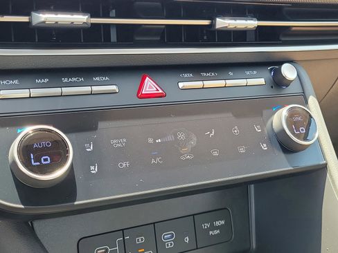 New 2025 Hyundai Sonata Limited image 30