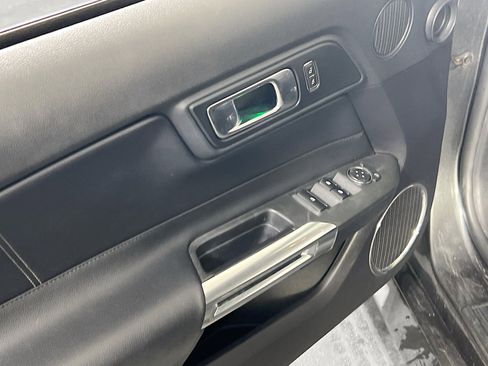Used 2019 Ford Mustang GT Premium image 17