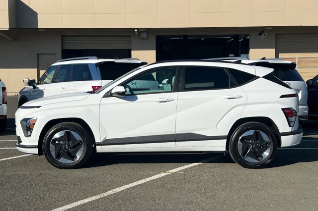 Certified 2024 Hyundai Kona SEL FWD image 9