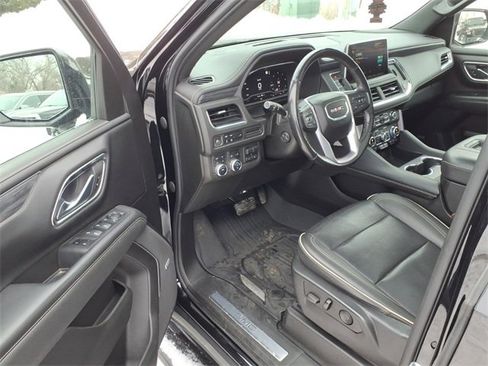 Used 2022 GMC Yukon SLT w/ SLT Luxury Package image 10