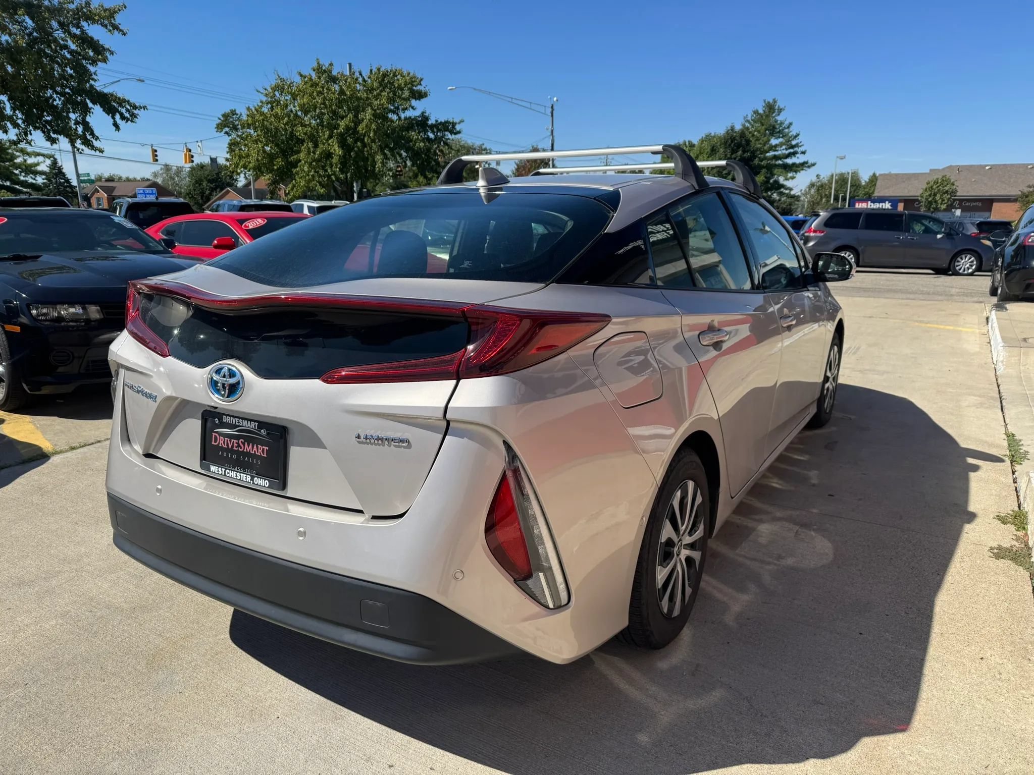 Used 2020 Toyota Prius Prime Limited FWD image 4