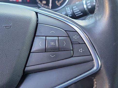 Certified 2022 Cadillac XT5 Luxury image 12