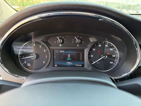 Used 2019 Buick Encore Essence w/ Experience Buick Package FWD image 12