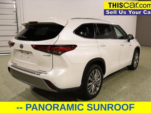 Used 2021 Toyota Highlander Platinum image 7