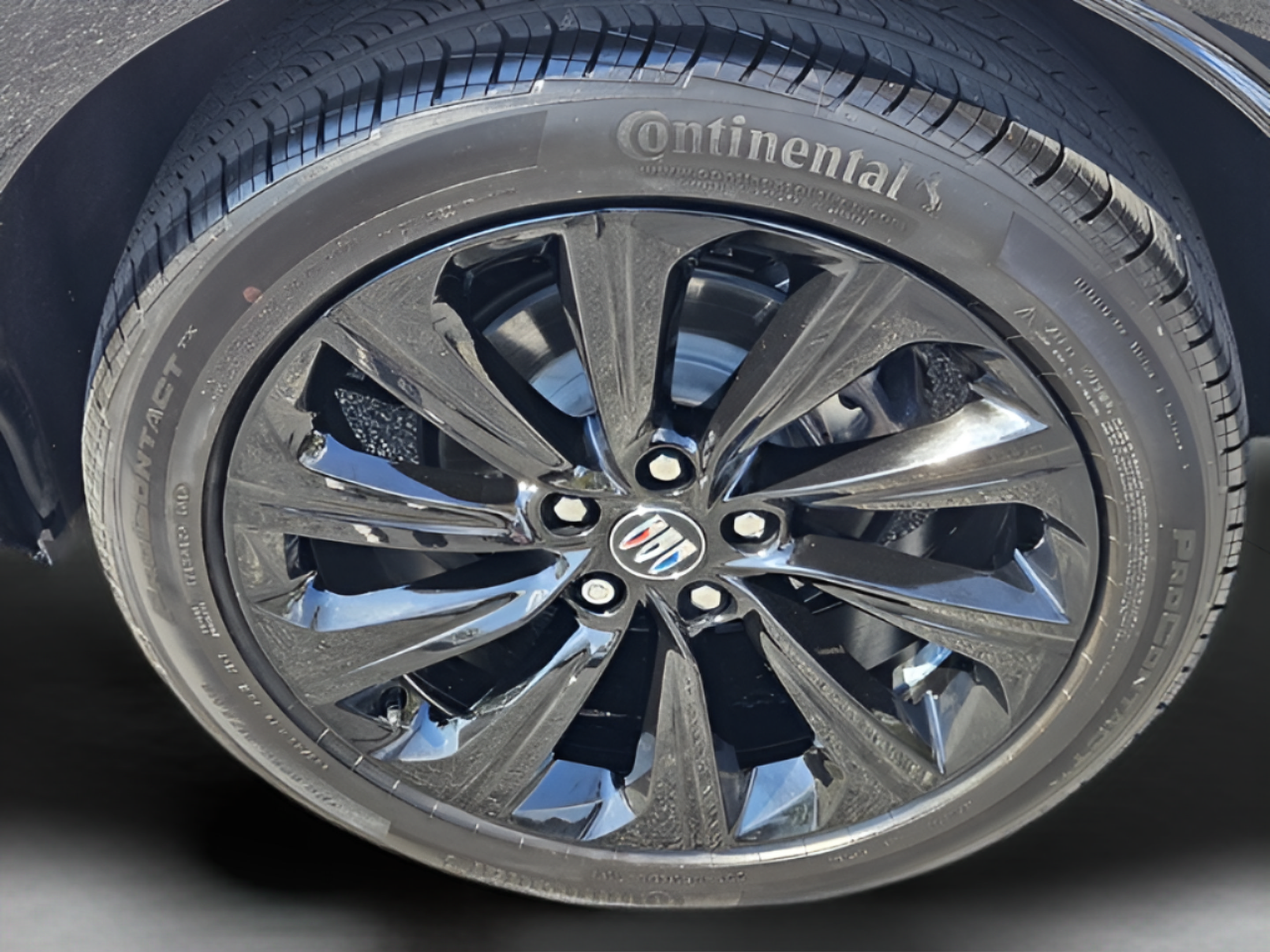 Used 2025 Buick Envista Sport Touring w/ Experience Buick Package FWD image 30