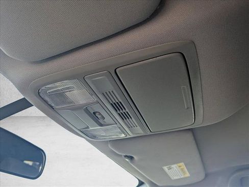 Used 2019 Honda CR-V LX image 22