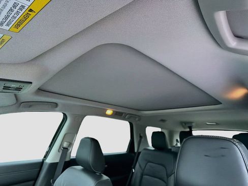 Used 2022 Nissan Pathfinder Platinum w/ Cargo Package FWD image 28