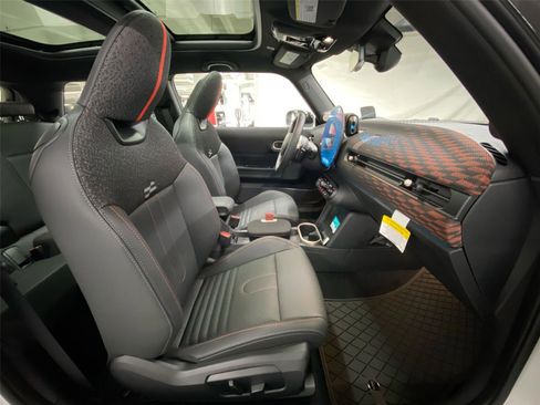 New 2026 MINI Cooper S image 30