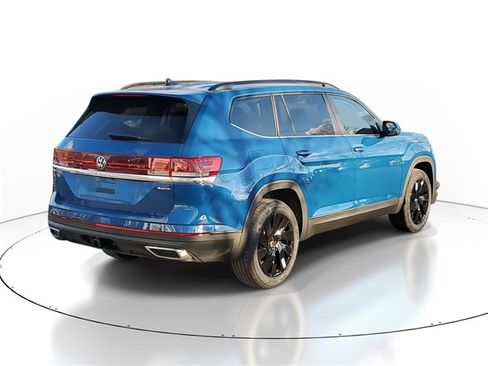 New 2025 Volkswagen Atlas SE image 4