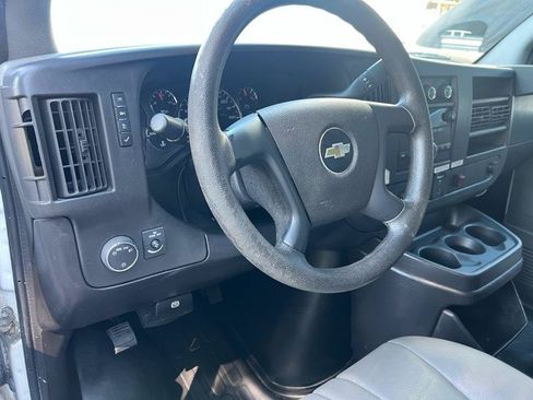 Used 2013 Chevrolet Express 2500 RWD image 11