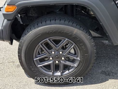 Used 2025 Jeep Wrangler Unlimited Sport AWD/4WD image 20