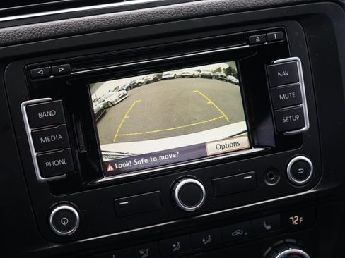 Used 2013 Volkswagen Jetta GLI Autobahn FWD image 17