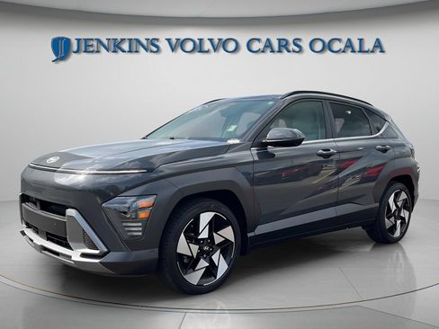 Used 2024 Hyundai Kona Limited FWD image 7