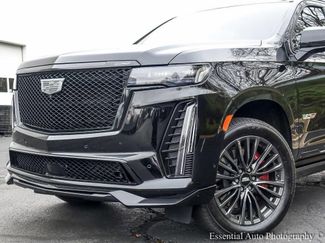 Used 2024 Cadillac Escalade V w/ LPO, ONYX Package video 3