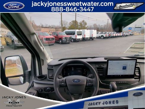 New 2026 Ford Transit 250 148 Medium Roof w/ Load Area Protection Package image 14