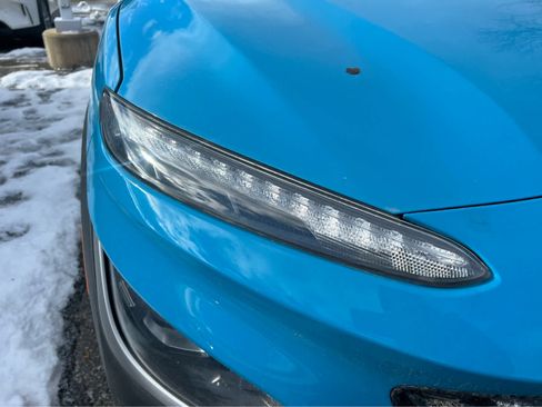 Used 2023 Hyundai Kona SEL w/ Cargo Package image 2