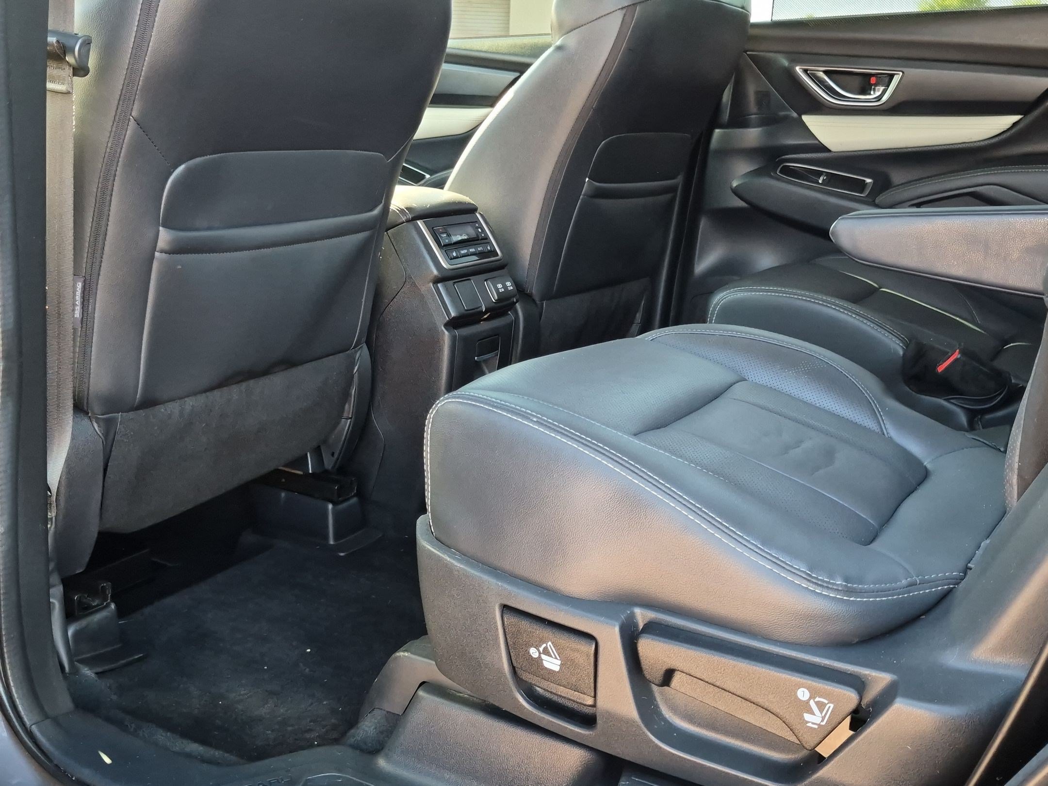 Used 2020 Subaru Ascent Limited w/ Technology Package AWD/4WD image 24