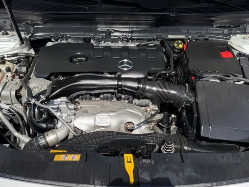 Used 2020 Mercedes-Benz GLB 250 4MATIC image 19