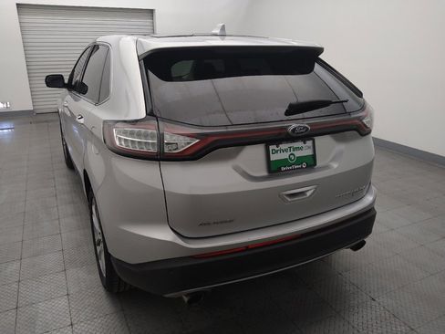 Used 2018 Ford Edge Titanium w/ Equipment Group 301A FWD image 6