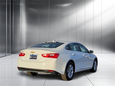 Used 2023 Chevrolet Malibu LT image 24
