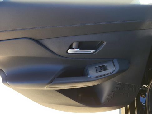 New 2026 Nissan Sentra SR w/ Floor Mat Package FWD image 14