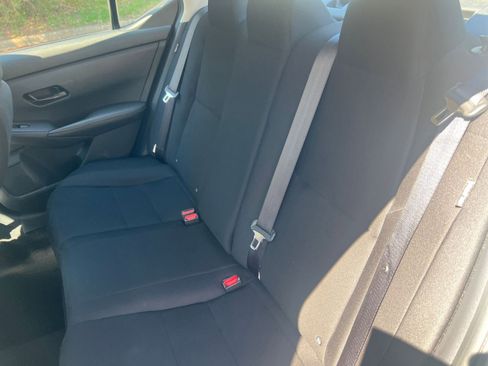 Used 2025 Nissan Sentra S image 33