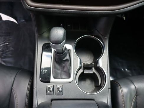 Used 2017 Toyota Highlander XLE image 36