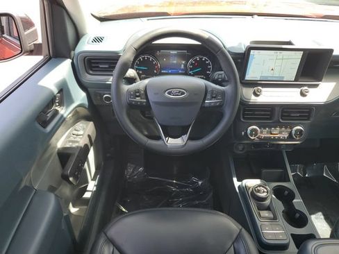 Used 2024 Ford Maverick Lariat w/ Black Appearance Package AWD/4WD image 21
