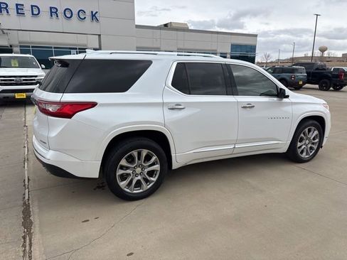 Used 2019 Chevrolet Traverse Premier image 3