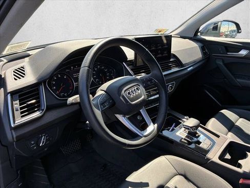 Used 2023 Audi Q5 2.0T Premium w/ Convenience Package AWD/4WD image 10