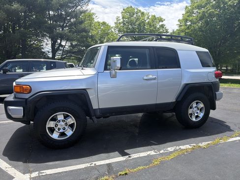 Used 2008 Toyota FJ Cruiser 4WD image 5
