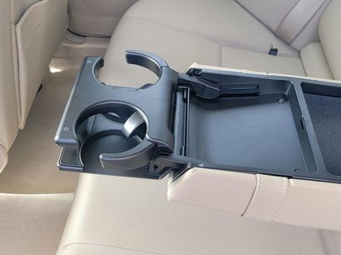 Used 2010 Mercedes-Benz GLK 350 GLK 350 image 28