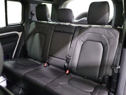 New 2025 Land Rover Defender 110 X-Dynamic SE image 22